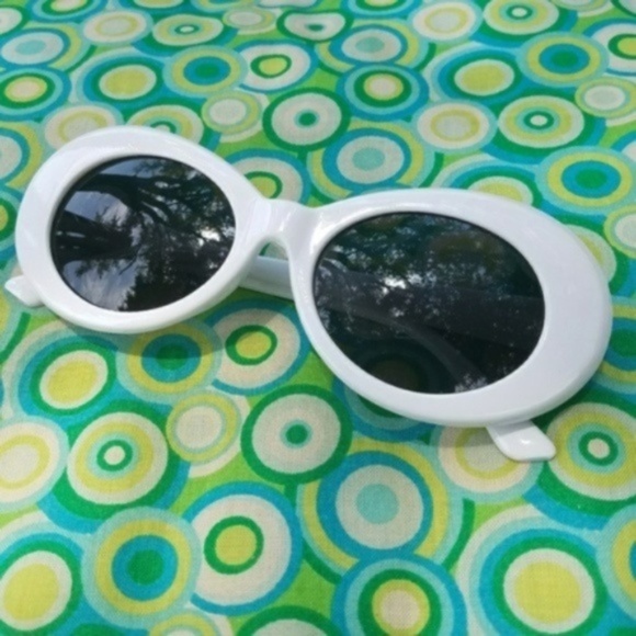 Accessories - WHITE Retro Clout Goggles Sunglasses Rapper Oval